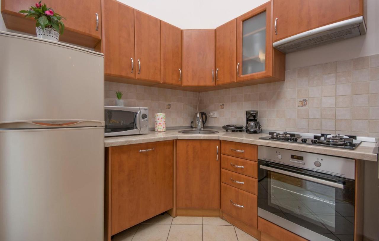 City Centre Sea View Apartment PUY 외부 사진