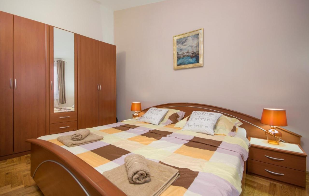 City Centre Sea View Apartment PUY 외부 사진
