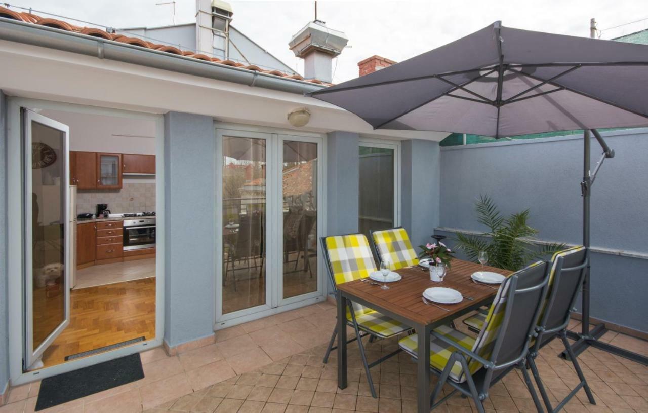 City Centre Sea View Apartment PUY 외부 사진